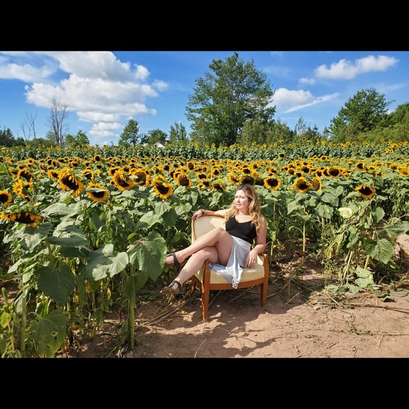 Meet your Posher, Kelly - Picture 1 of 1